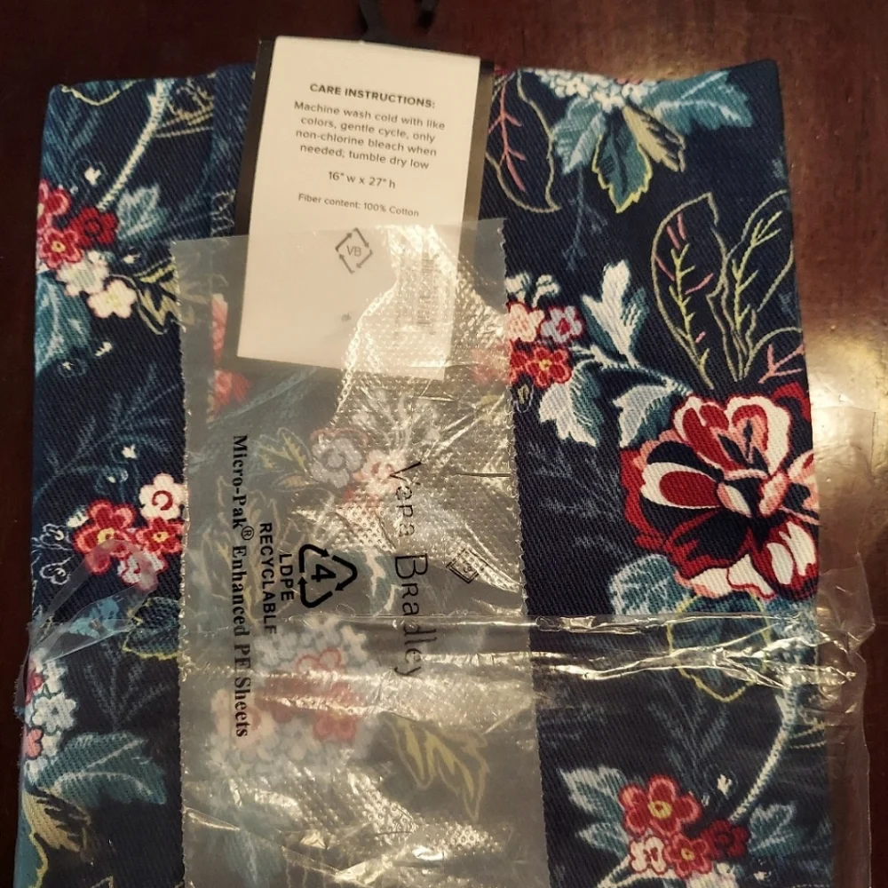 VERA BRADLEY ROSE TOILE DISH TOWEL SET (2) BNWT RETIRED 2022 1 SET LEFT